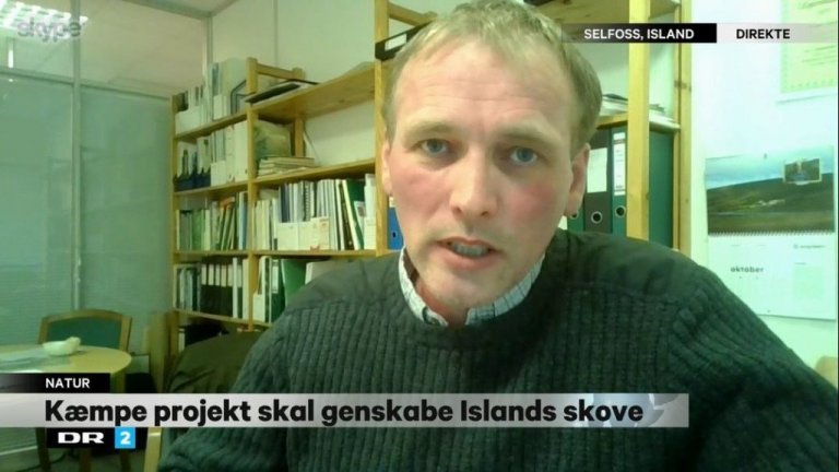 Hreinn Óskarsson, sviðstjóri skógarauðlindasviðs Skógræktarinnar og doktor í skógfræði, var í viðtali í þættinum gegnum netið.
